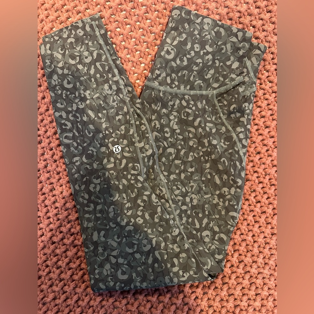 Lululemon Base Pace Legging 25”